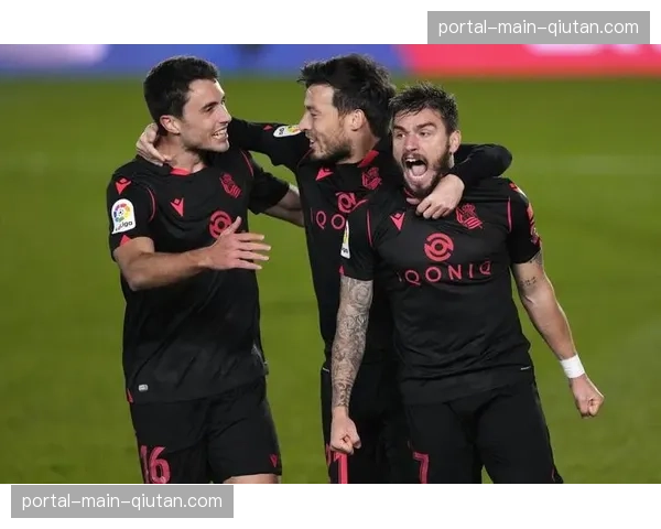 皇马主场4-1大胜皇家社会，维尼修斯点球梅开二度助球队豪取八连胜