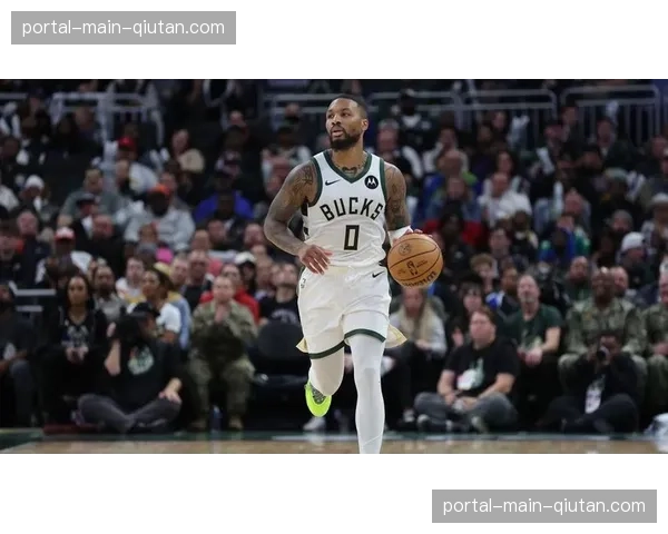 瞬间聚焦：利拉德命中超远三分后，对着客场看台做出“戴表”手势