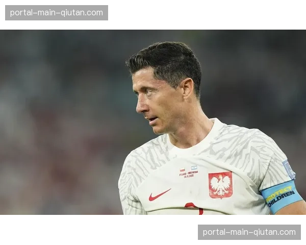 官方确认：莱万因脚踝扭伤将缺席未来两轮西甲联赛